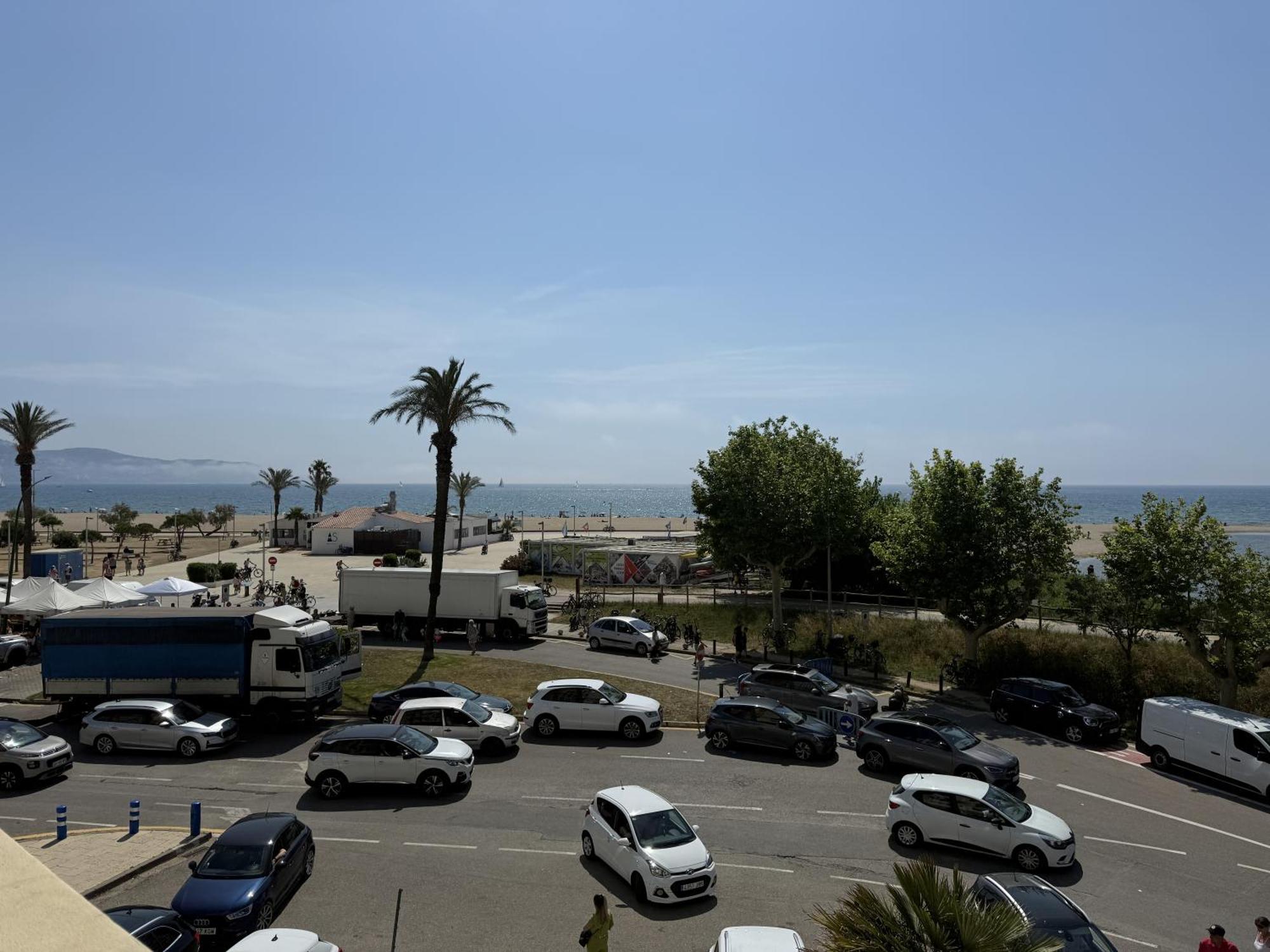 3Apartamento De Tres Habitaciones Empuriabrava Exterior photo
